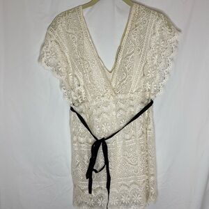 Velvet  by Graham & Spencer Lace Top